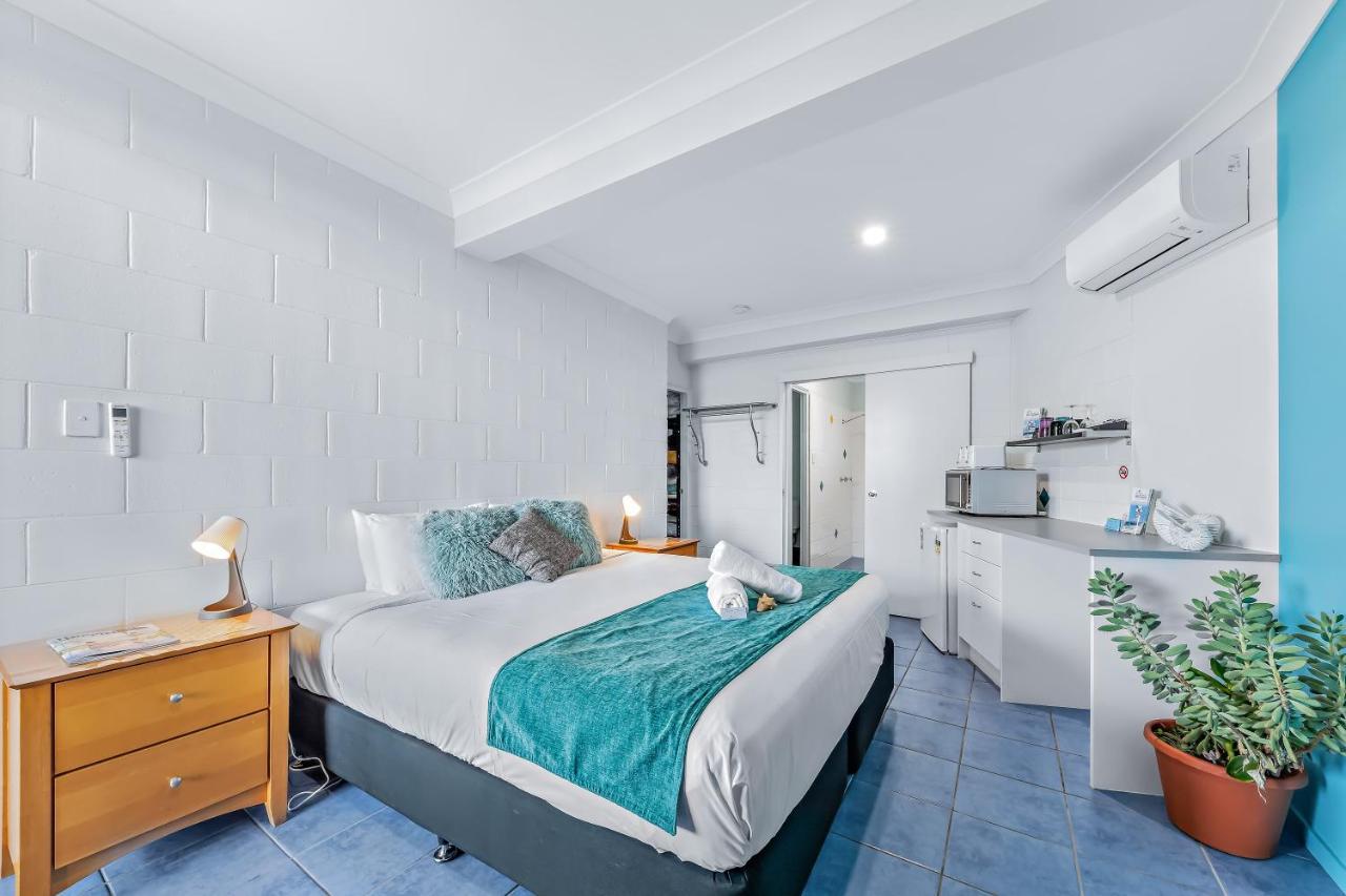 Airlie Sun & Sand Accommodation Studio #1 Airlie Beach Exterior photo
